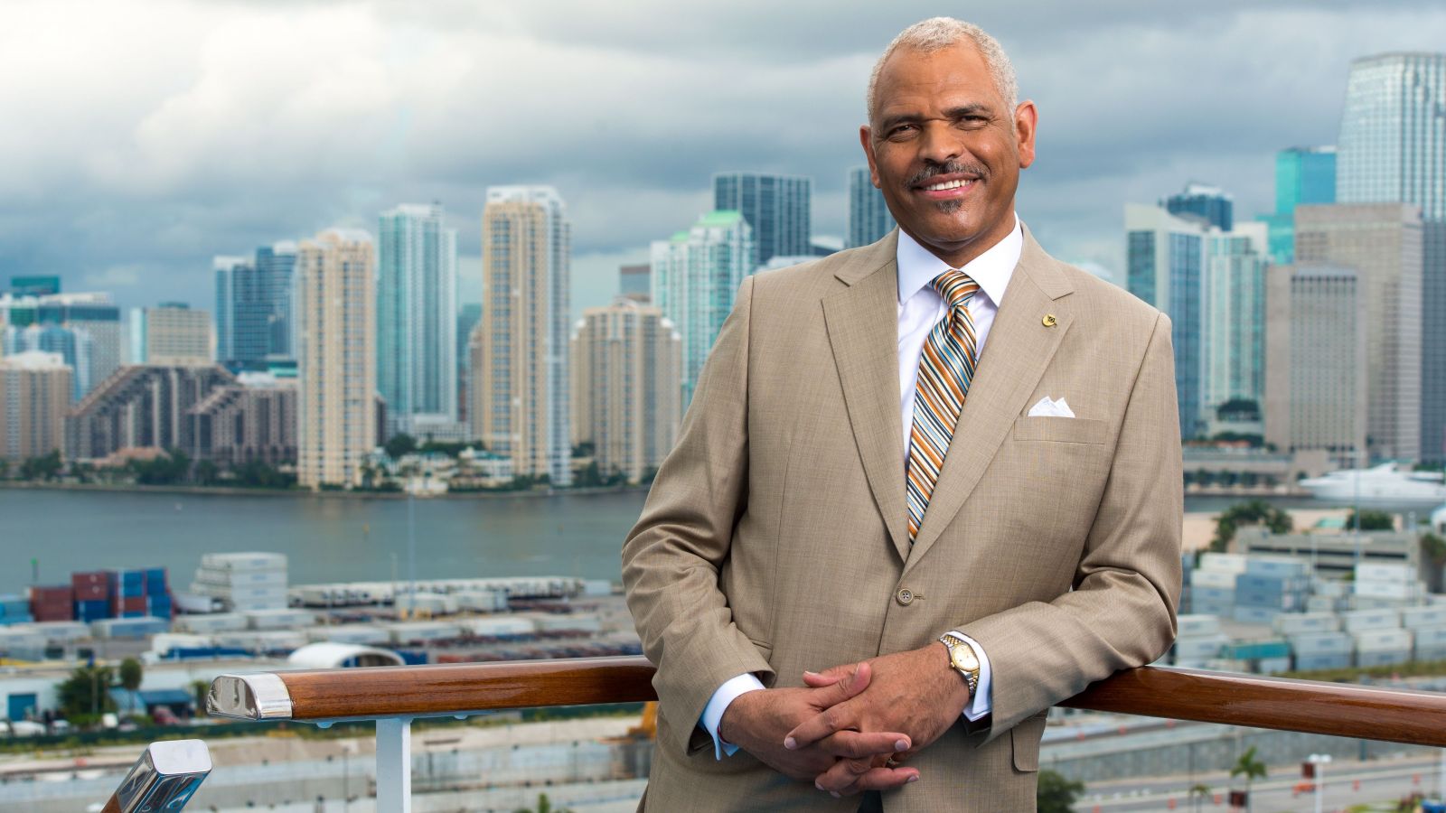 carnival cruise lines ceo